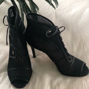 BCBGMAXAZRIA BOOTIES
